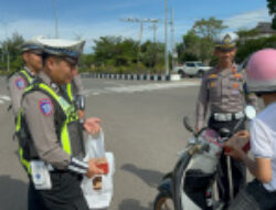 Ajak Personel Berbagi, Kapolres Musi Rawas Cetuskan Program Bagi Takjil di Bulan Ramadhan