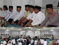Tingkatkan Ukhuwah, Wakapolres Sigi Hadiri Pelepasan Tim Safari Ramadhan Pemda Kab. Sigi Tahun 1446 H / 2025 M