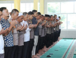 Polres Aceh Timur Laksanakan Sholat Ghaib Atas Gugurnya Tiga Anggota Polri Dalam Pelaksanaan Tugas di Way Kanan, Lampung