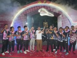 Polres Berau Raih Trofi Pada Turnamen Badminton Kapolda Kaltim CUP 2025