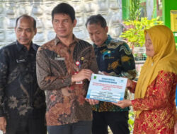 Dinsos Kabupaten Berau Berikan Bantuan Sosial Bagi Lansia, Anak Yatim Piatu, Dan Warga Kurang Mampu