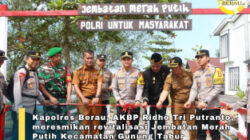 Kapolres Berau Resmikan Revitalisasi Jembatan Merah Putih di Gunung Tabur